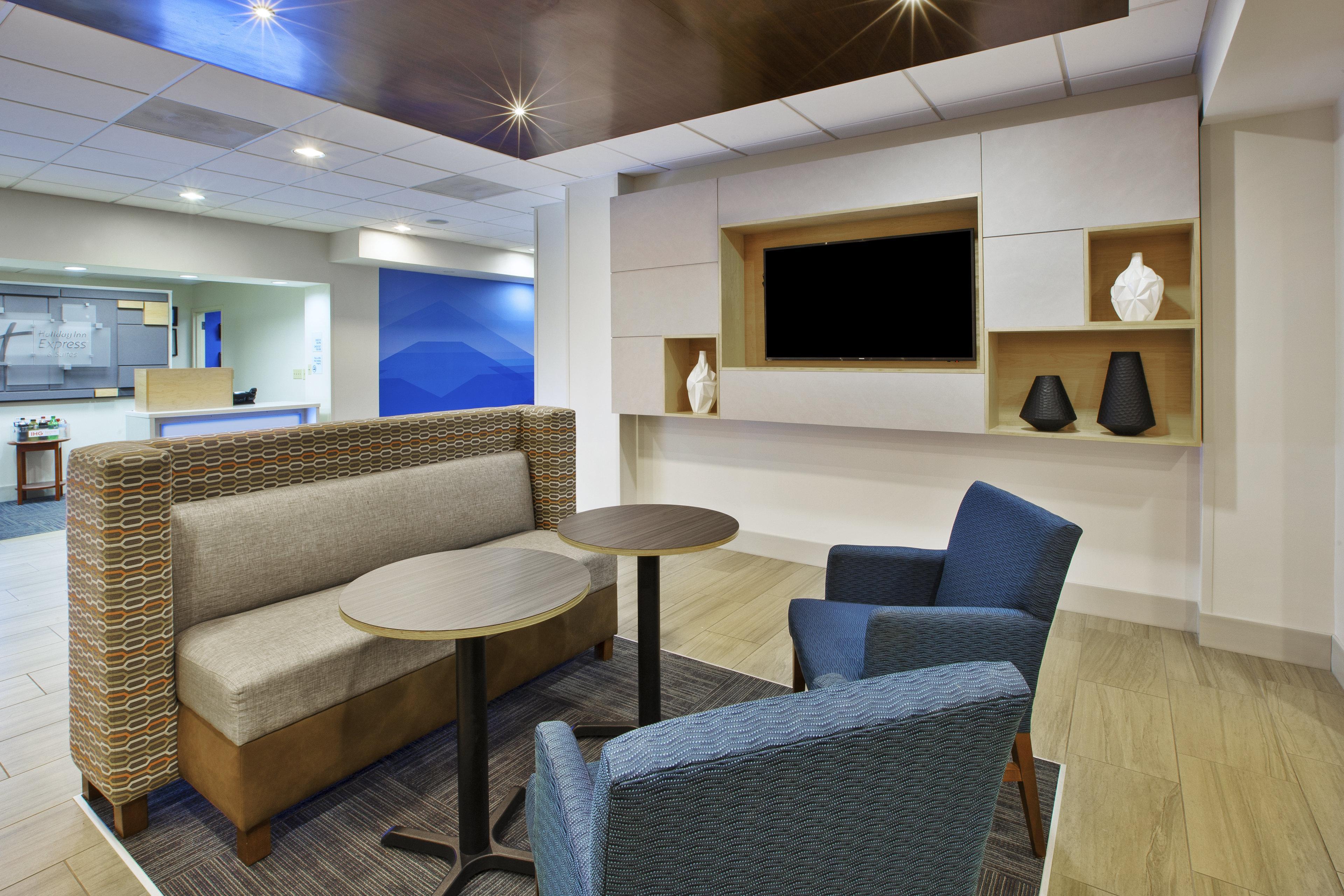 Holiday Inn Express Hotel & Suites Manchester Conference Center By Ihg Eksteriør billede