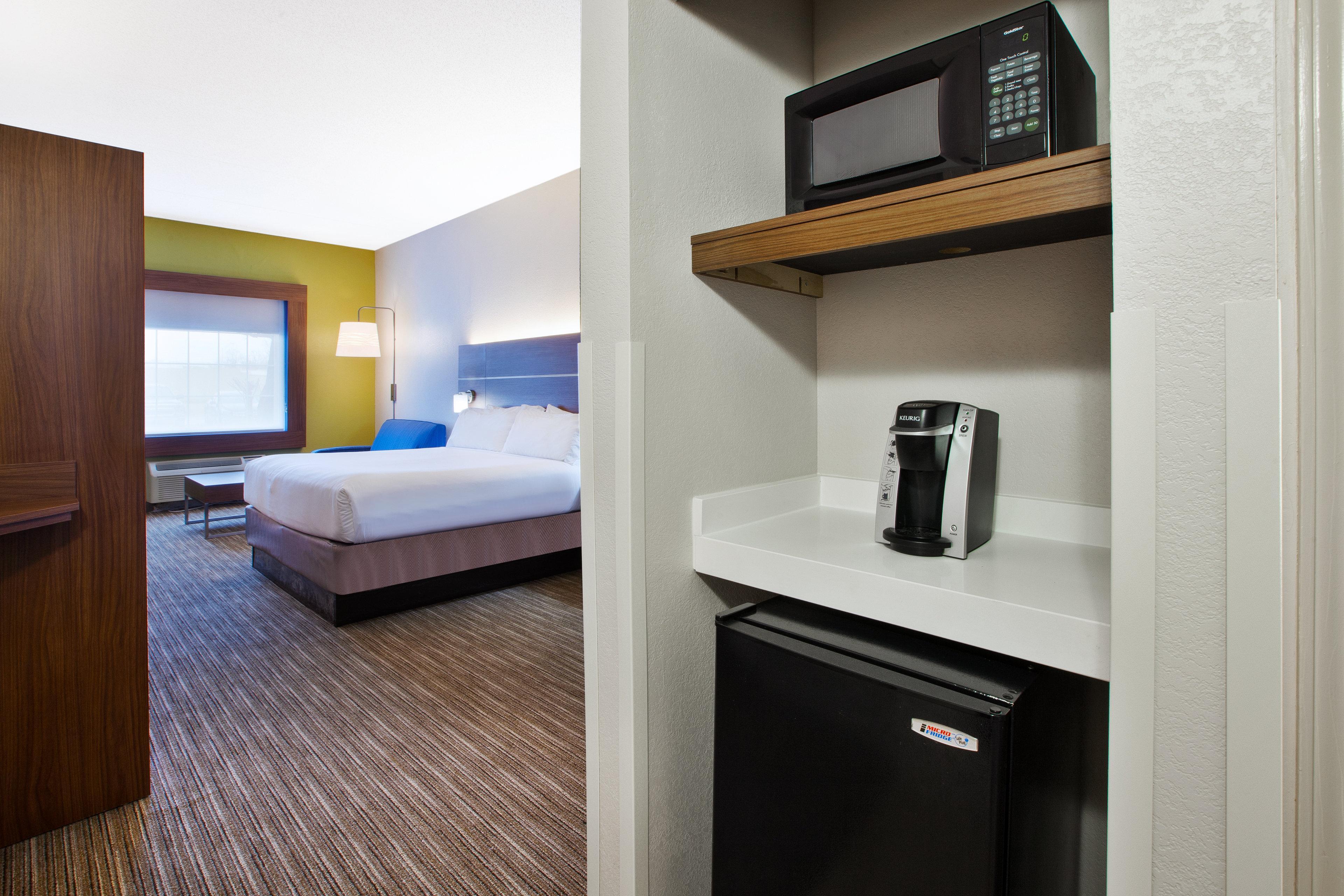Holiday Inn Express Hotel & Suites Manchester Conference Center By Ihg Eksteriør billede