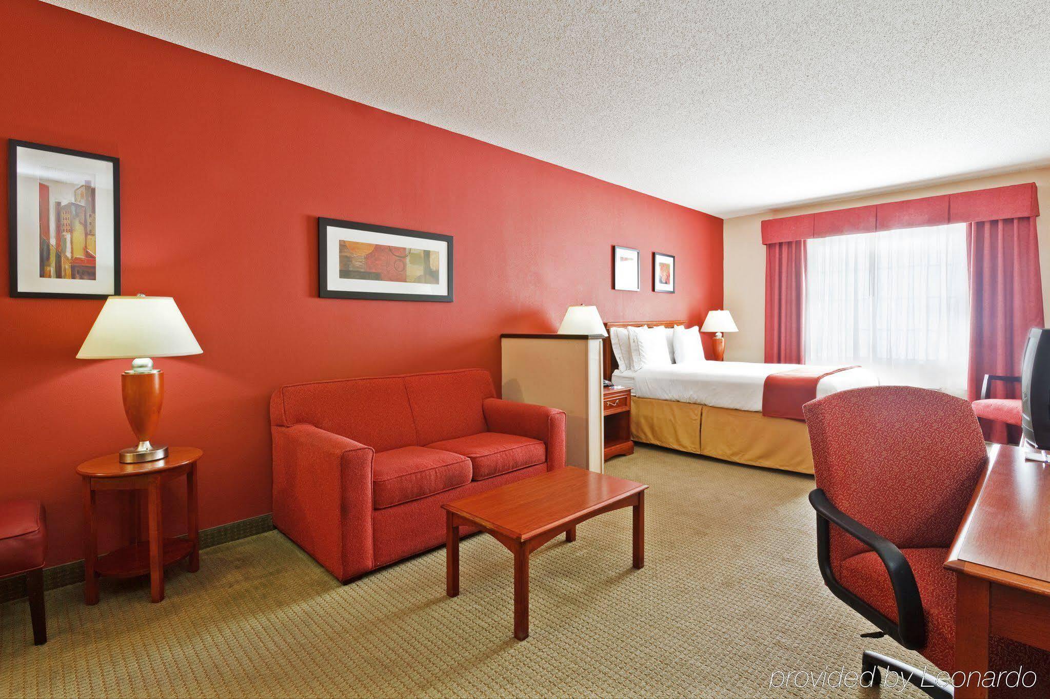 Holiday Inn Express Hotel & Suites Manchester Conference Center By Ihg Eksteriør billede